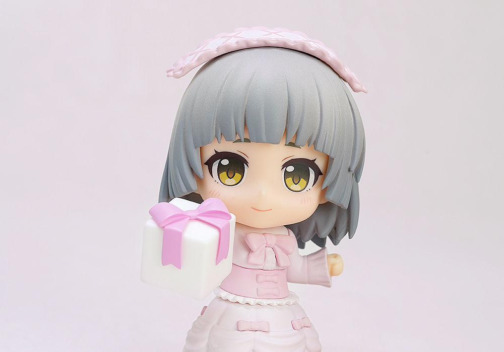 The Colorful Present Box, shown with a Nendoroid